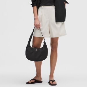 Lululemon City Essentials Black Shoulder Bag 4L WITH GOLD HARDWARE